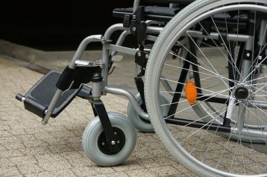 Auffahrrampe Senioren mit Rollator & Rollstuhlrampe